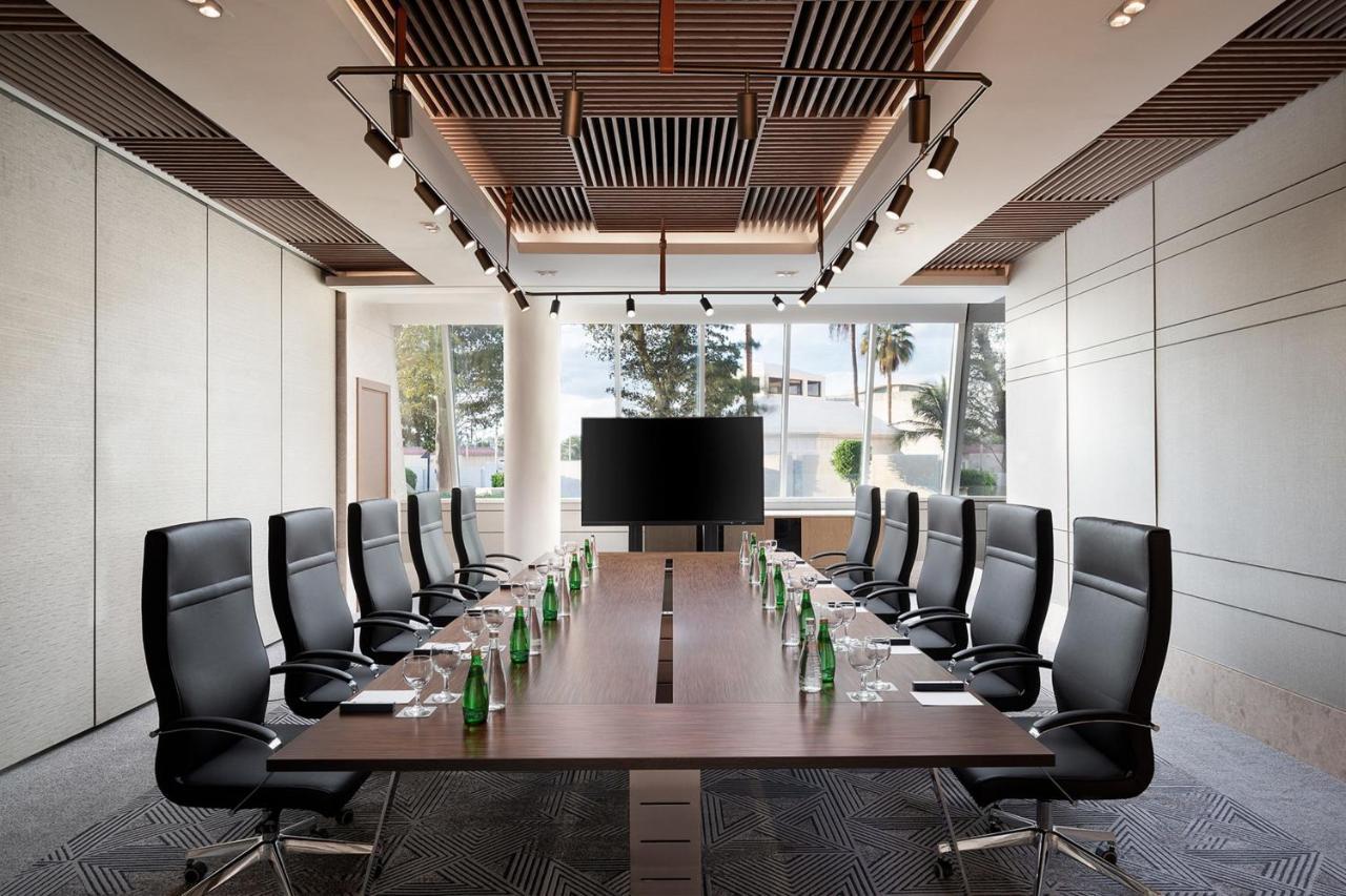 Sheraton Jeddah Hotel - Saudi Brothers Commercial Company Branch Luaran gambar Boardroom at the InterContinental Hotel, London, The O2