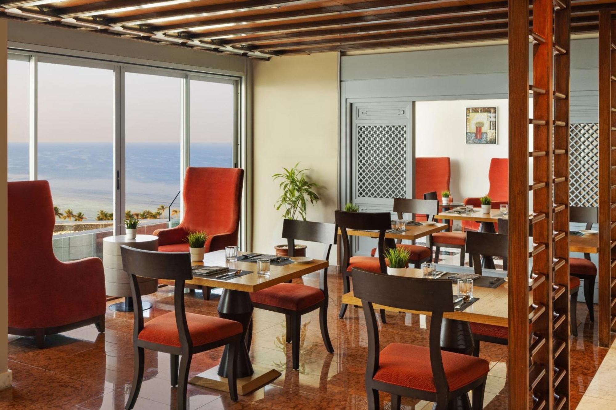 Sheraton Jeddah Hotel - Saudi Brothers Commercial Company Branch Luaran gambar The restaurant