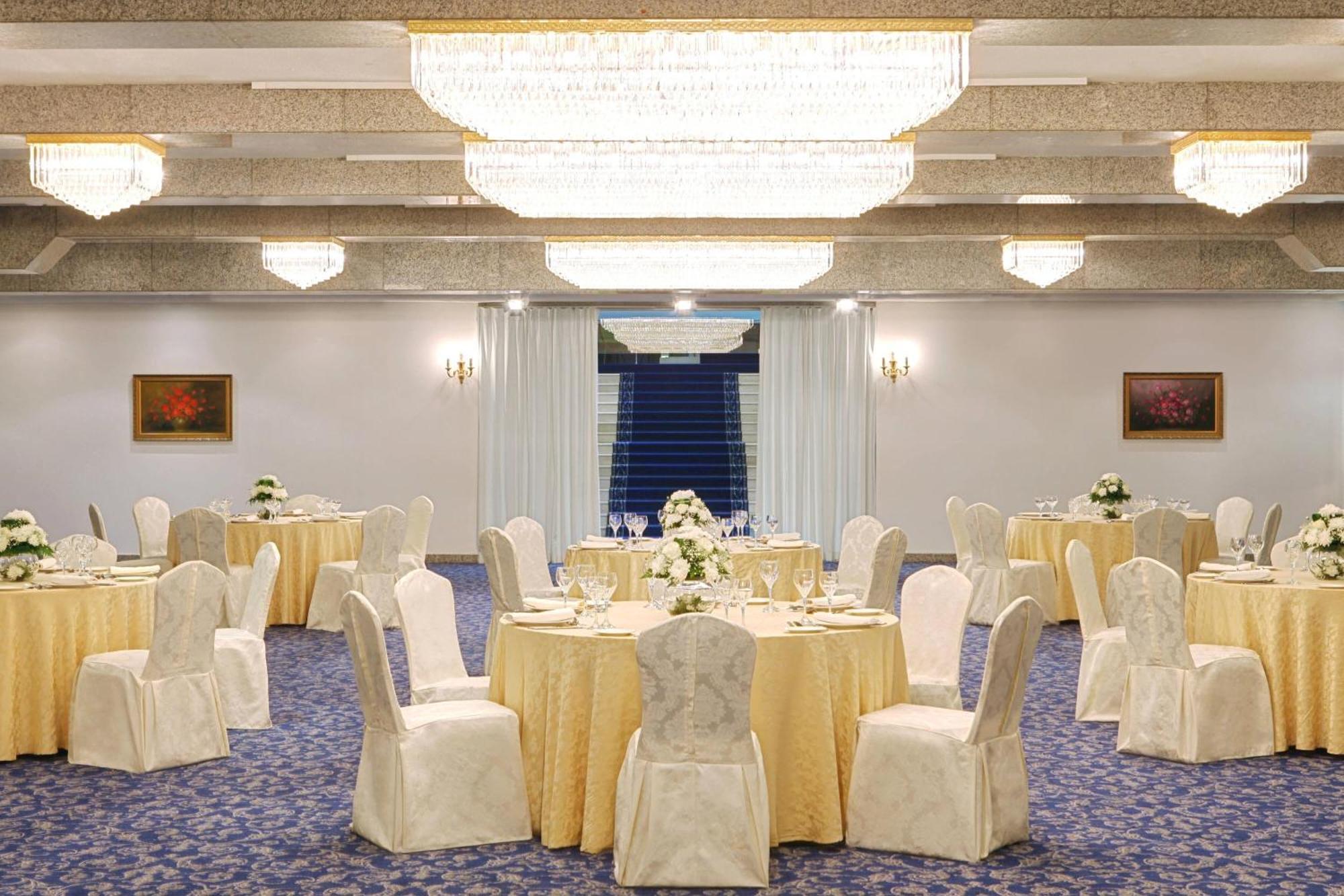 Sheraton Jeddah Hotel - Saudi Brothers Commercial Company Branch Luaran gambar The ballroom