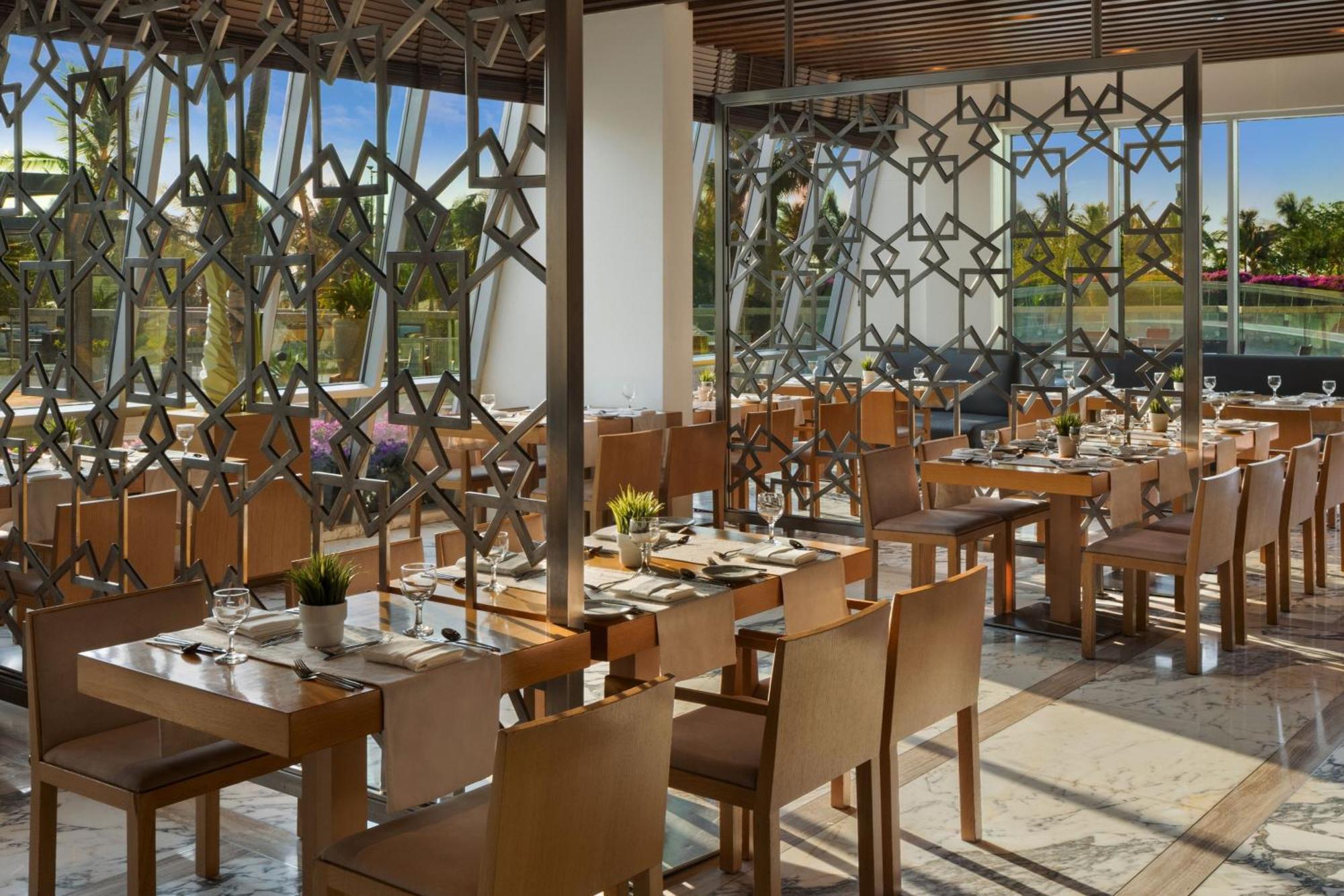 Sheraton Jeddah Hotel - Saudi Brothers Commercial Company Branch Luaran gambar The restaurant